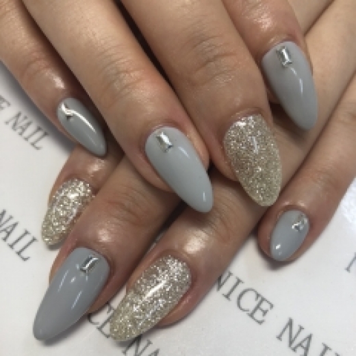 [ネイルカタログ] ネイルサロン ナイスネイル枚方店の人気ネイルデザインを更新しました！