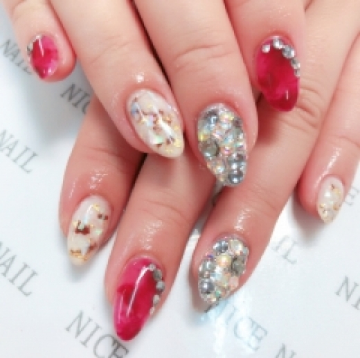 [ネイルカタログ] ネイルサロン ナイスネイル船橋店の人気ネイルデザインを更新しました！