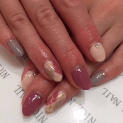 [ネイルカタログ] ネイルサロン ナイスネイル吉川美南店の人気ネイルデザインを更新しました！