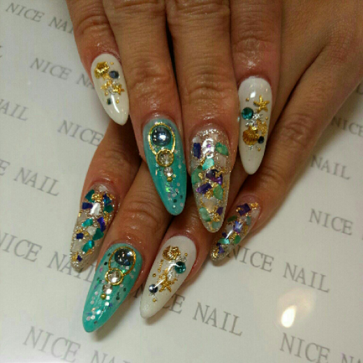 2018/07/31[ネイルカタログ] ネイルサロン ナイスネイル箕面店の人気ネイルデザインを更新しました！