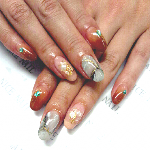 2018/10/05[ネイルカタログ] ネイルサロン ナイスネイル京橋店の人気ネイルデザインを更新しました！