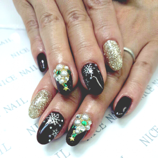 2018/12/12[ネイルカタログ] ネイルサロン ナイスネイル江坂店の人気ネイルデザインを更新しました！