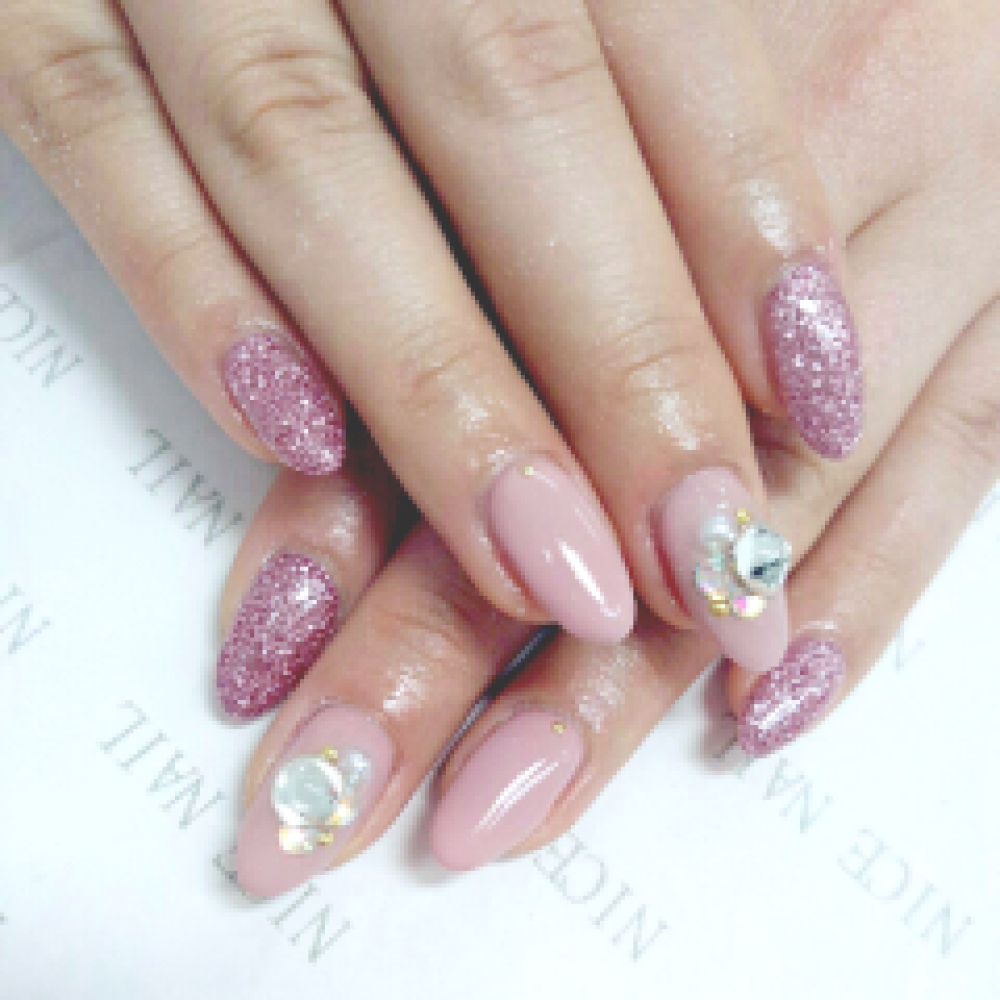 [ネイルカタログ] ネイルサロン ナイスネイルの人気ネイルデザインを更新しました！