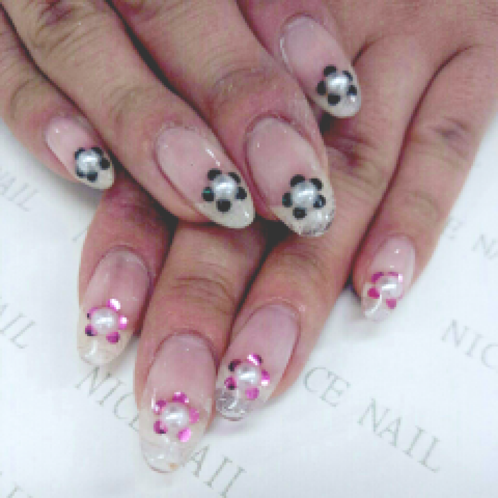 [ネイルカタログ] ネイルサロン ナイスネイルの人気ネイルデザインを更新しました！