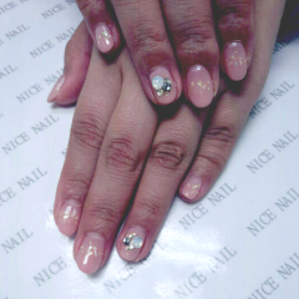 [ネイルカタログ] ネイルサロン ナイスネイルの人気ネイルデザインを更新しました！