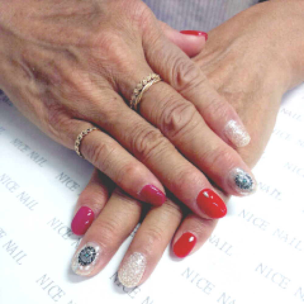 [ネイルカタログ] ネイルサロン ナイスネイルの人気ネイルデザインを更新しました！