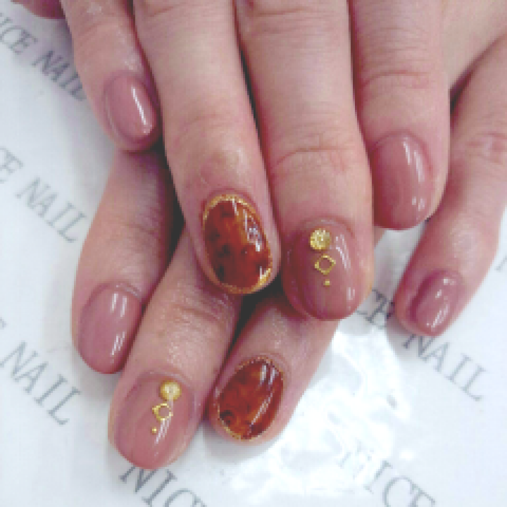 [ネイルカタログ] ネイルサロン ナイスネイルの人気ネイルデザインを更新しました！